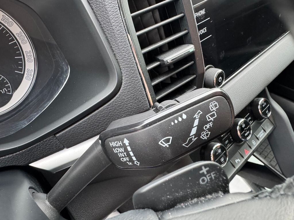 Škoda Karoq SUV 1,5 l 110 kw