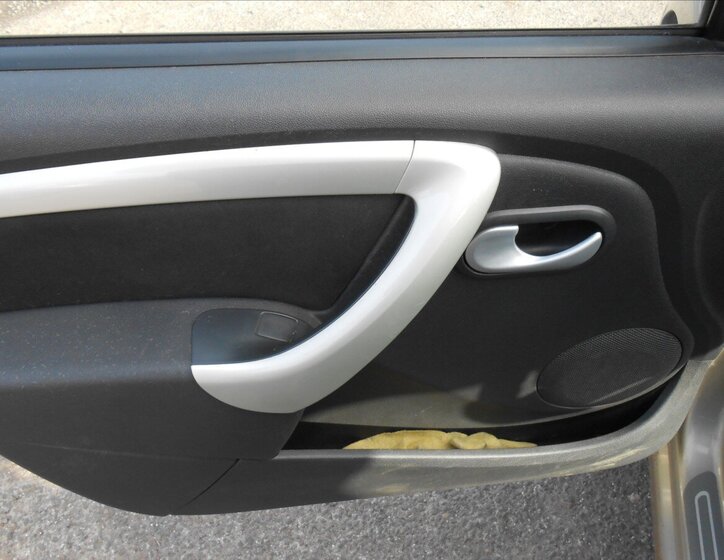 Dacia Sandero Hatchback 1,1 l 55 kw