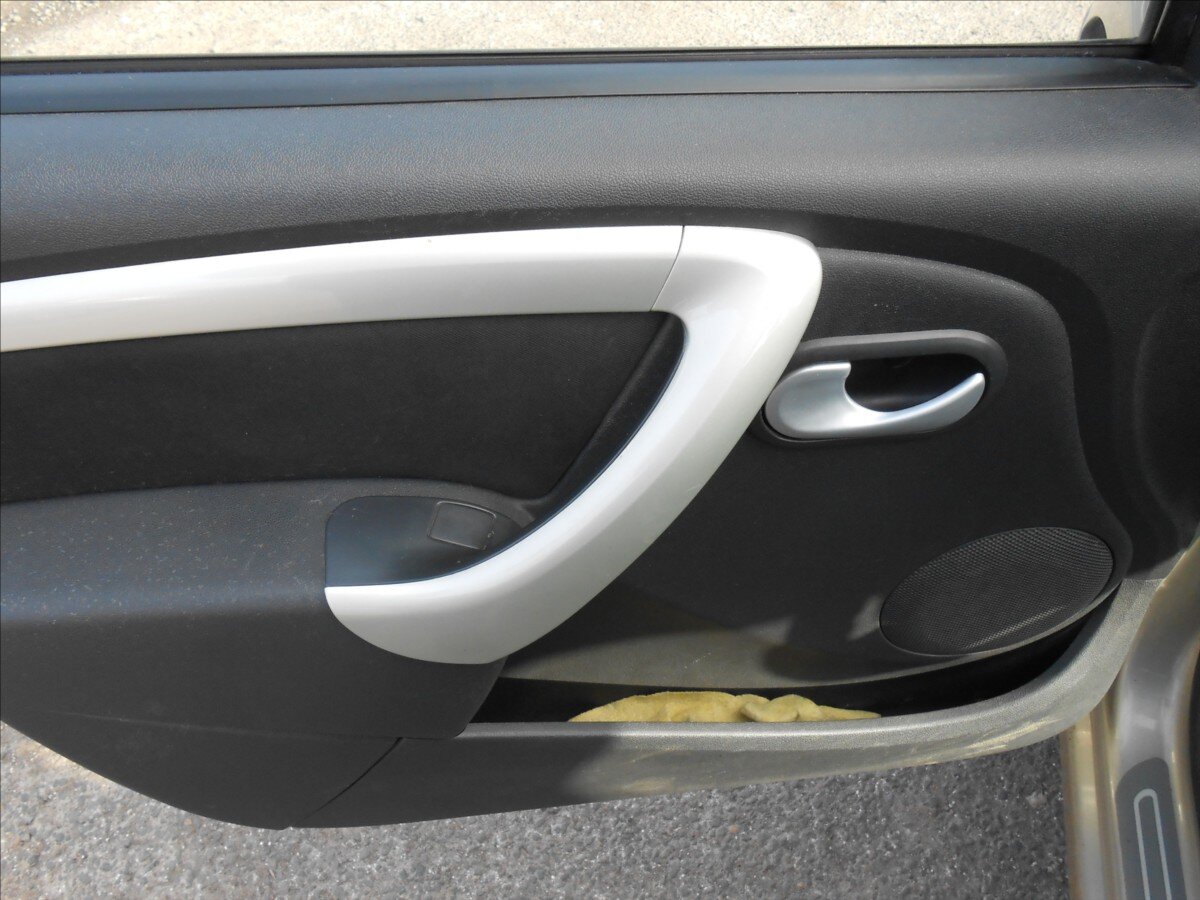 Dacia Sandero Hatchback 1,1 l 55 kw