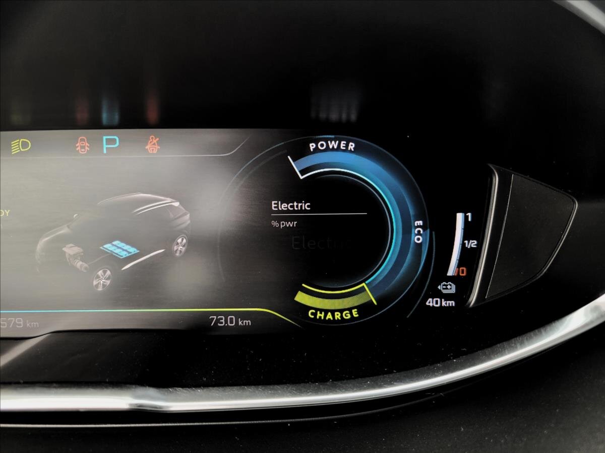 Peugeot 3008 SUV / Terénní 1,6 l 165 kw