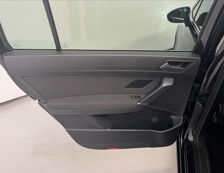 Volkswagen Touran 28