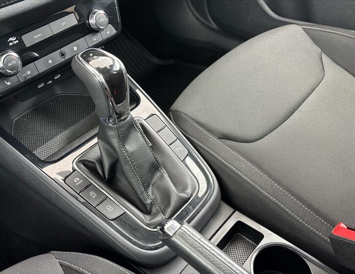 Škoda Fabia Hatchback 999,0 85 kw