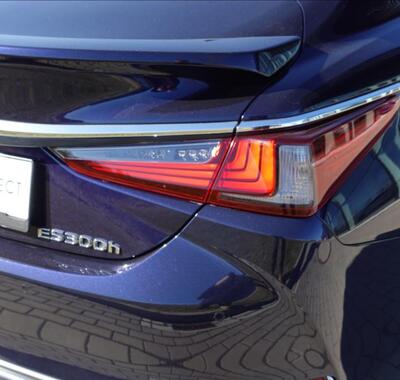 Lexus ES 300h 47