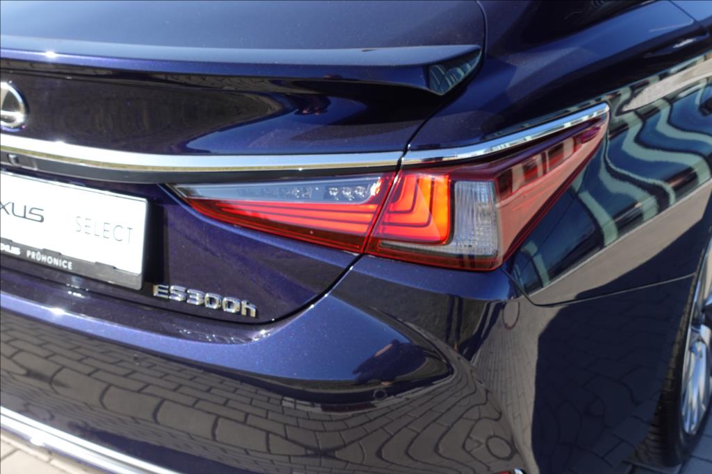 Lexus ES 300h
