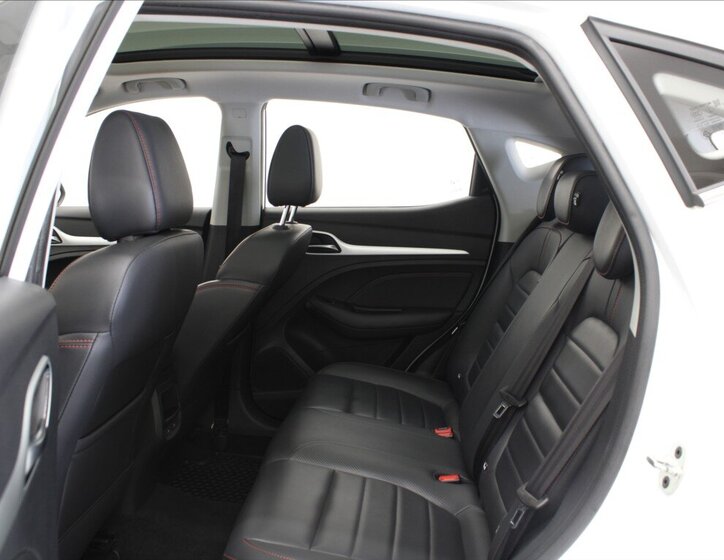 MG ZS SUV / Terénní 999,0 82 kw