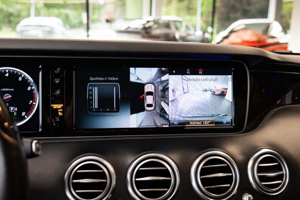 Mercedes-Benz Třídy S Kupé 4,7 l 335 kw