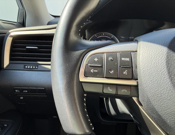 Lexus RX 450h L SUV / Terénní 3,5 l 193 kw
