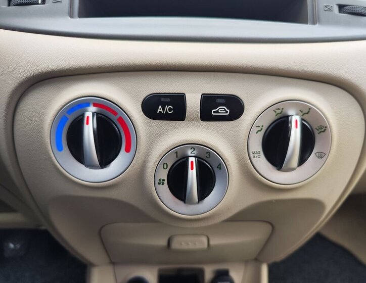 Hyundai Accent Hatchback 1,4 l 71 kw