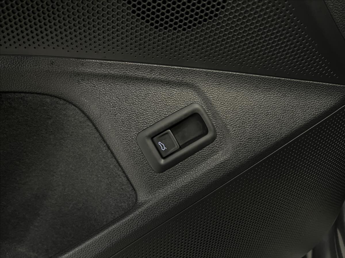 Škoda Superb Liftback 2,0 l 110 kw