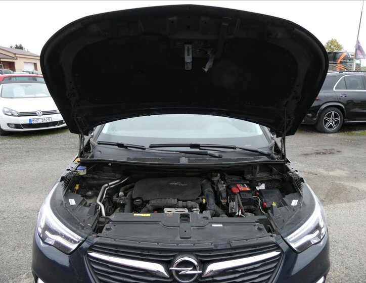 Opel Grandland X SUV / Terénní 1,2 l 96 kw