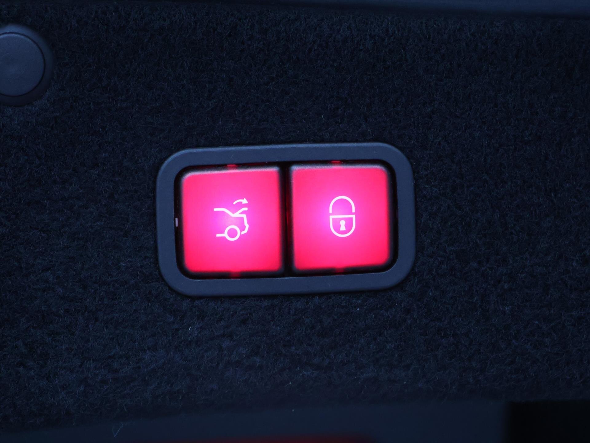 Mercedes-Benz Třídy S Sedan 4,7 l 335 kw