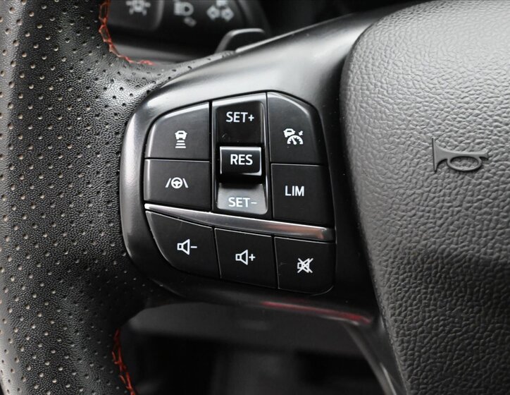 Ford Kuga SUV 2,0 l 140 kw