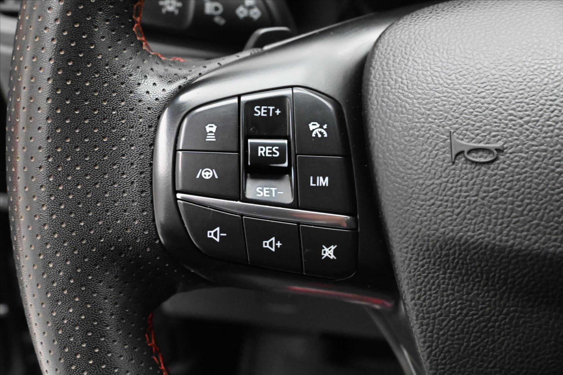 Ford Kuga SUV 2,0 l 140 kw