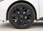 DS Automobiles DS4 Hatchback 1,2 l 100 kw