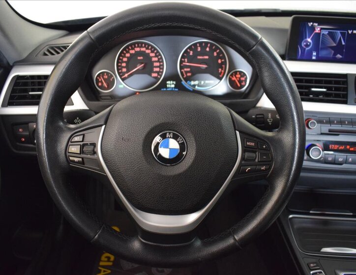 BMW Řada 3 Sedan / Limuzína 1,6 l 100 kw