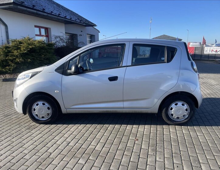 Chevrolet Spark 2