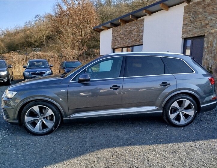 Audi Q7 SUV / Terénní 3,0 l 200 kw