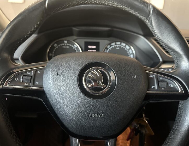 Škoda Superb Kombi 2,0 l 110 kw