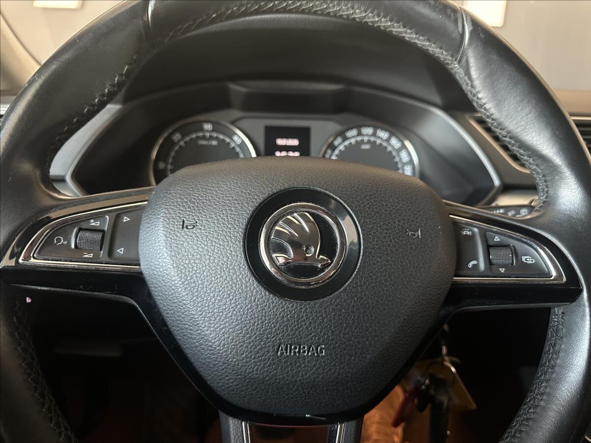 Škoda Superb Kombi 2,0 l 110 kw
