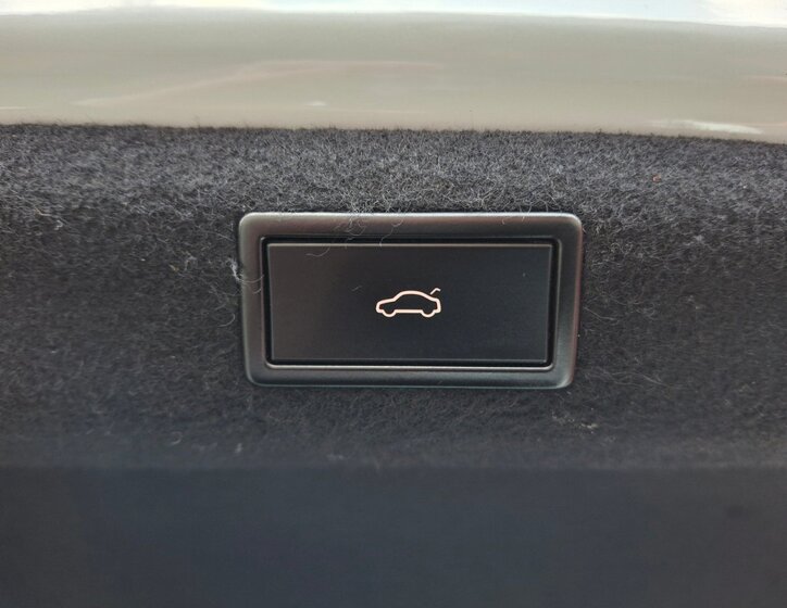 Škoda Superb Sedan / Limuzína 2,0 l 206 kw