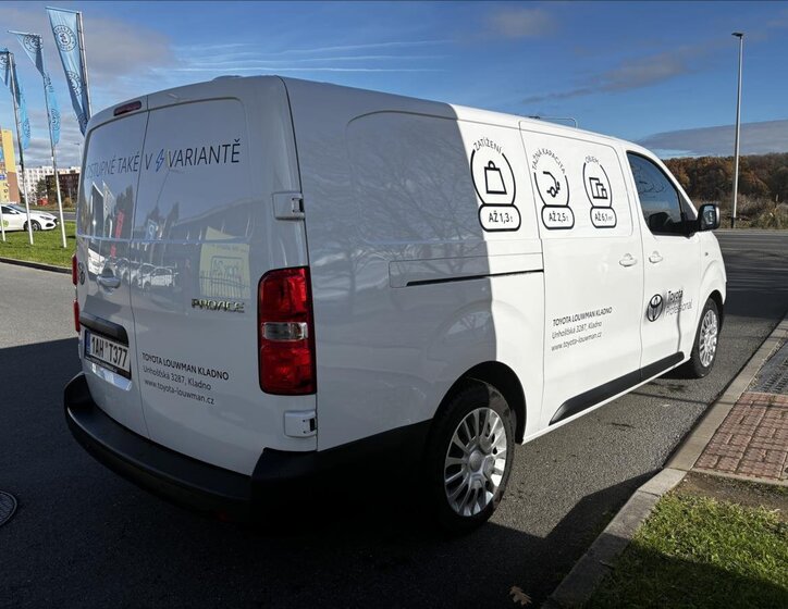 Toyota ProAce 6