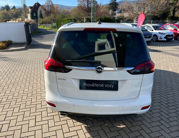 Opel Zafira 5