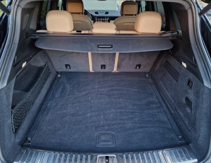 Porsche Cayenne SUV 3,0 l 250 kw