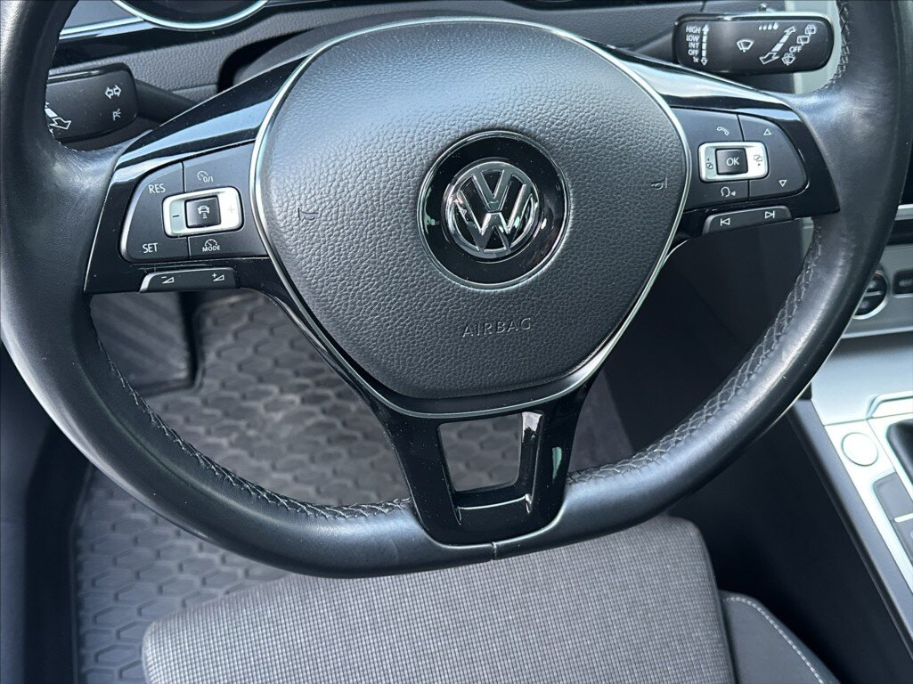 Volkswagen Passat Kombi 1,4 l 110 kw