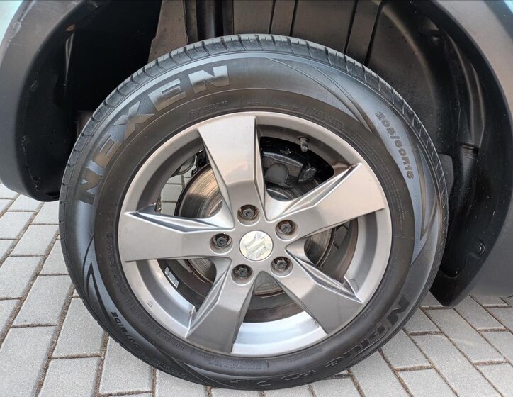 Suzuki SX4 Hatchback 1,6 l 88 kw