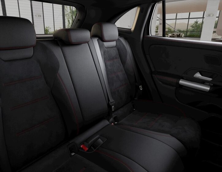 Mercedes-Benz GLA SUV 1,3 l 120 kw