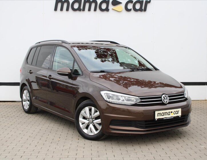Volkswagen Touran 1