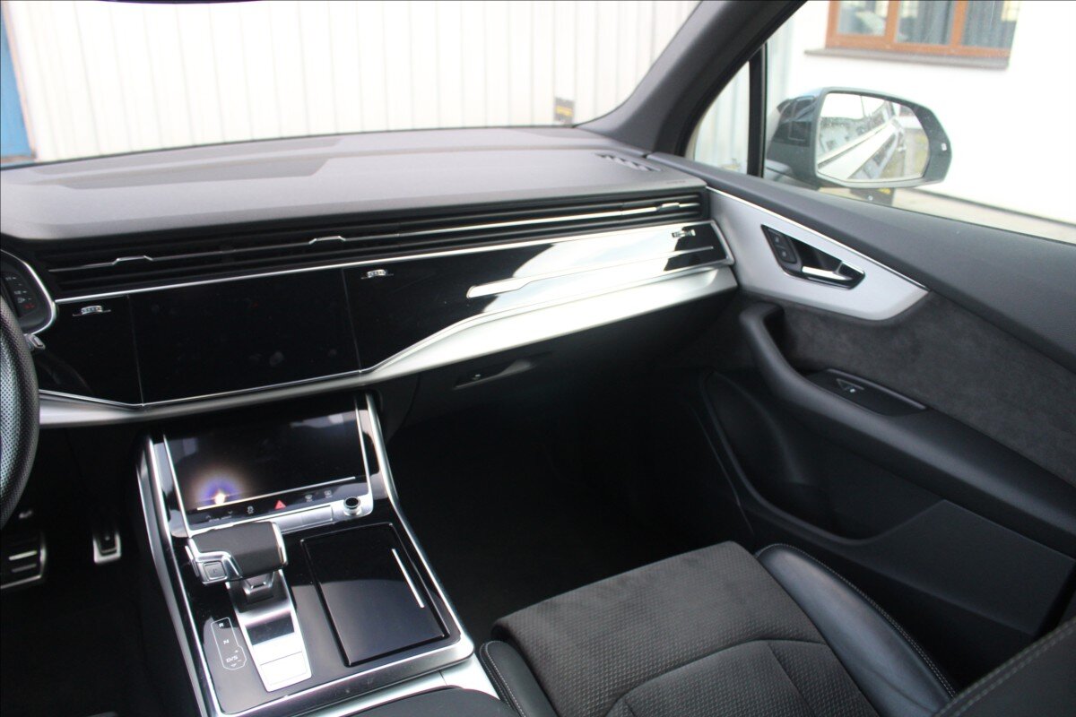 Audi Q7 SUV / Terénní 3,0 l 170 kw