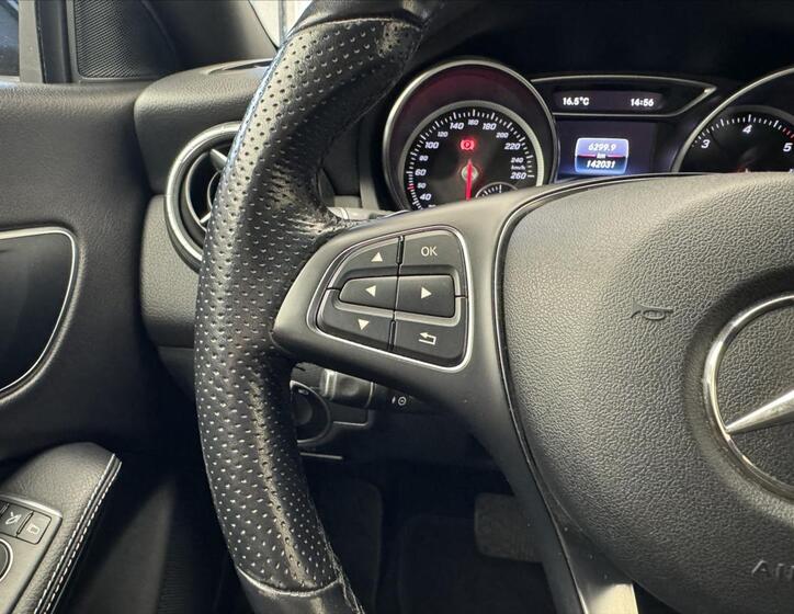 Mercedes-Benz CLA 12