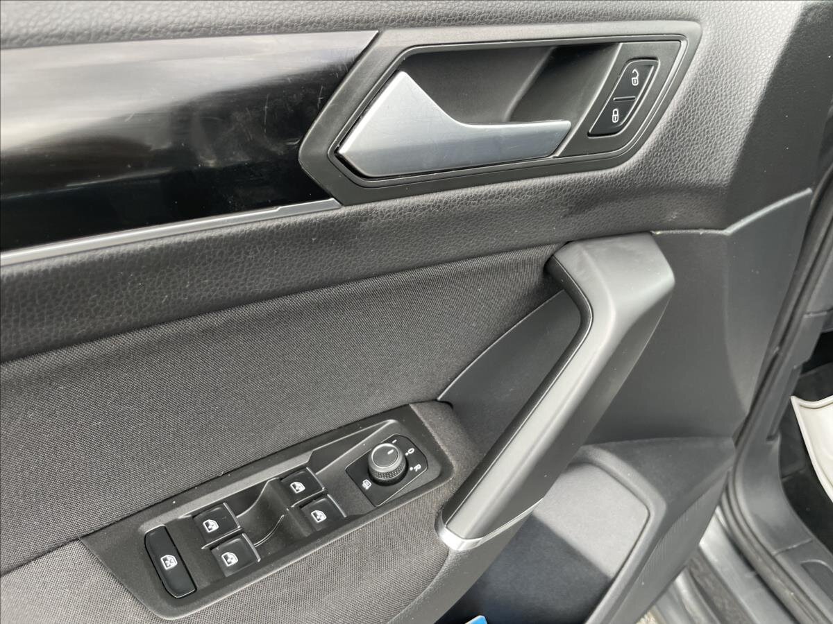 Volkswagen Touran MPV 2,0 l 110 kw