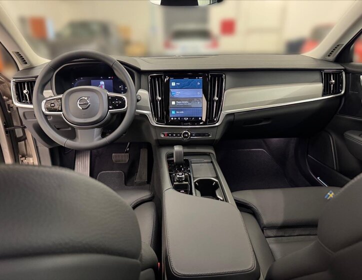 Volvo V90 Kombi 2,0 l 145 kw