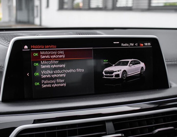 BMW Řada 7 Sedan 3,0 l 294 kw