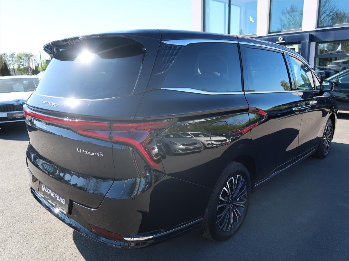 Dongfeng U-Tour MPV 1,5 l 255 kw
