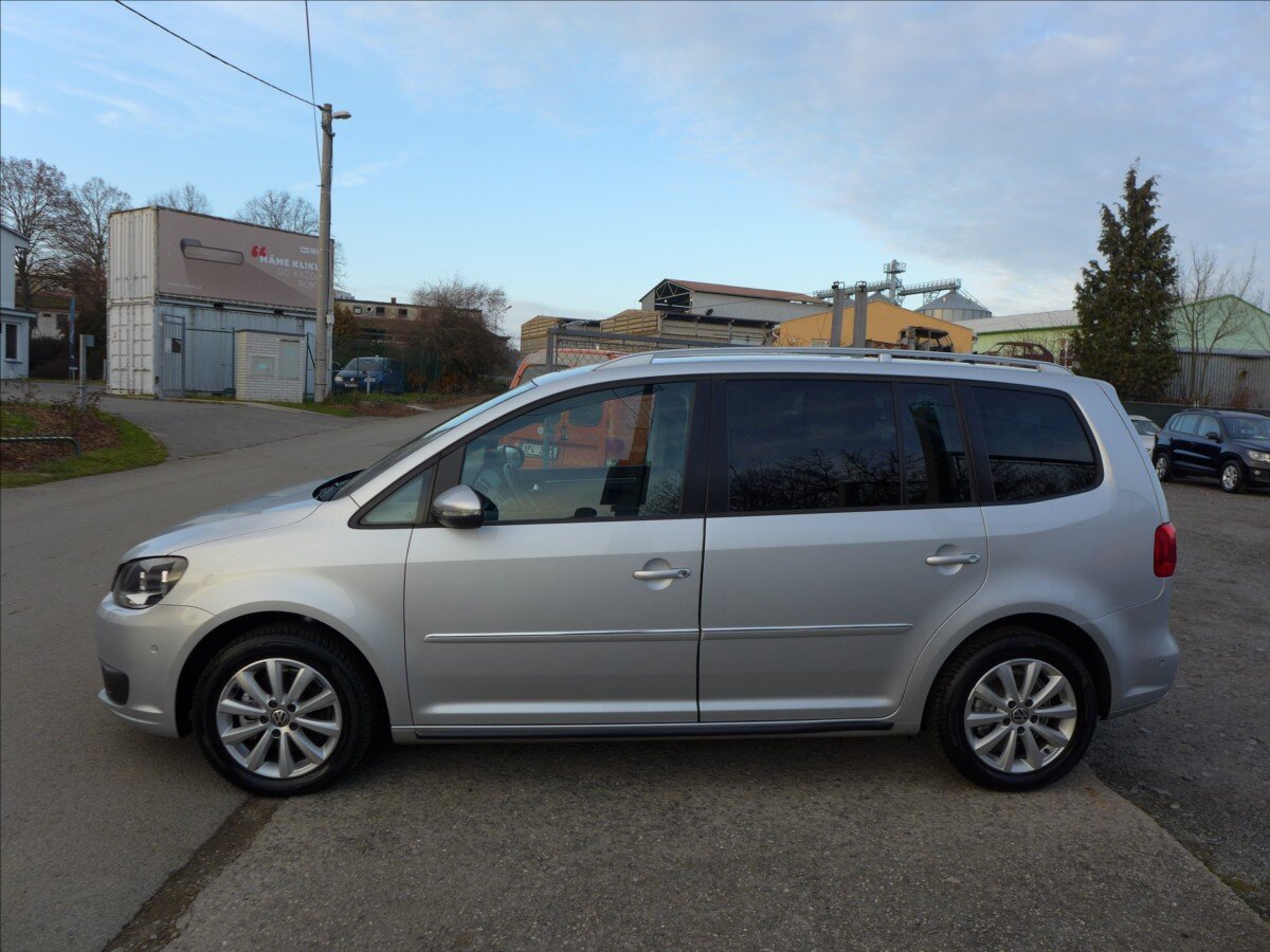 Volkswagen Touran Kombi 1,6 l 77 kw