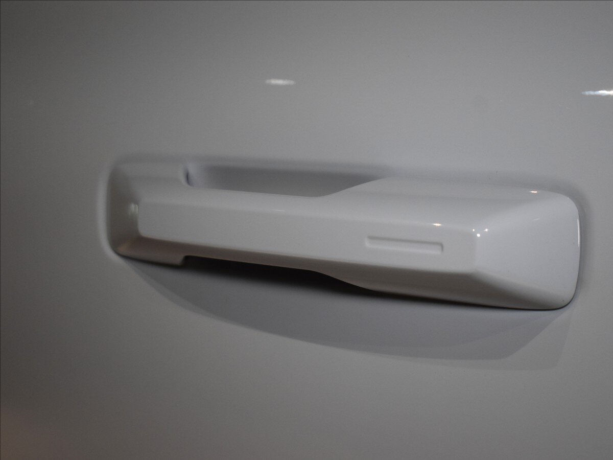 Volvo EX30 SUV / Terénní 0,0 315 kw