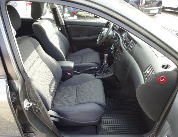 Toyota Corolla Hatchback 1,4 l 71 kw