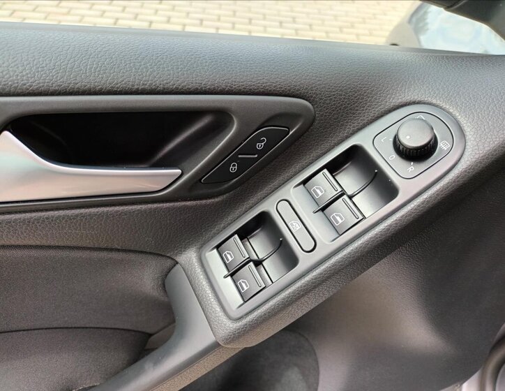 Volkswagen Golf Hatchback 1,2 l 63 kw