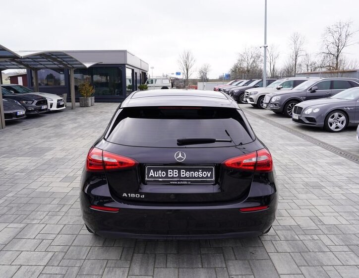 Mercedes-Benz Třídy A Hatchback 1,5 l 85 kw