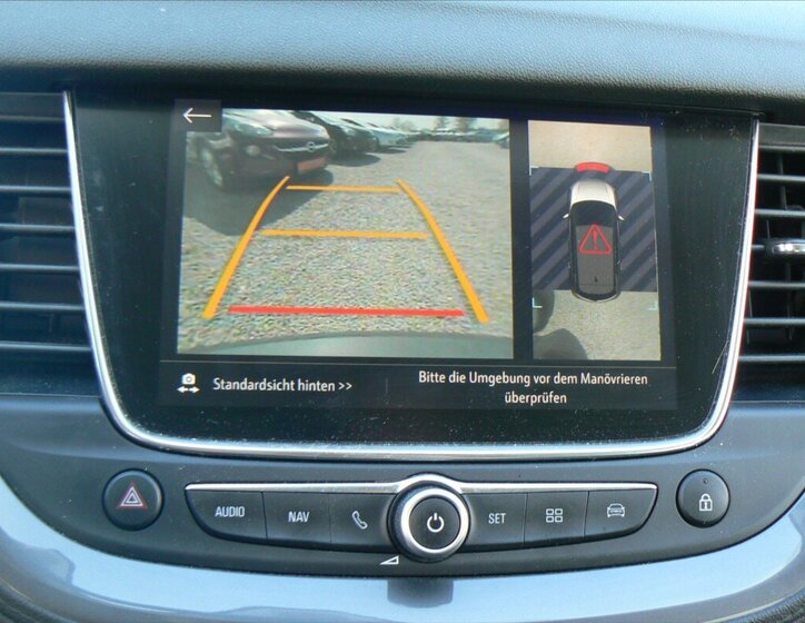 Opel Grandland X SUV / Terénní 1,2 l 96 kw