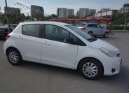 Toyota Yaris 5
