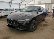 Maserati Levante SUV / Terénní 2,0 l 243 kw