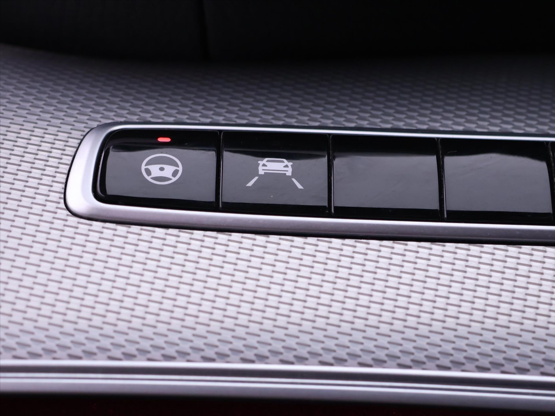 Mercedes-Benz Třídy E