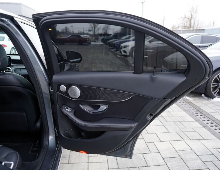 Mercedes-Benz Třídy C Sedan 2,0 l 143 kw