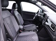 Volkswagen T-Roc SUV / Terénní 2,0 l 110 kw