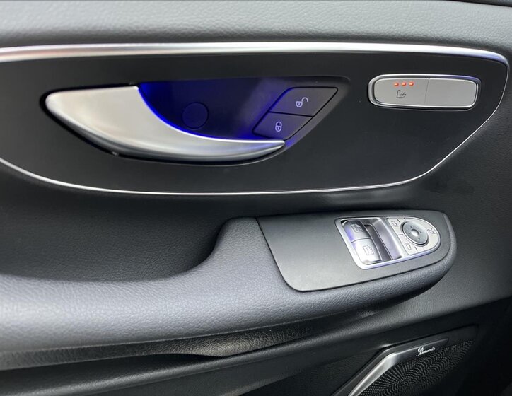 Mercedes-Benz Třídy V MPV 2,0 l 174 kw