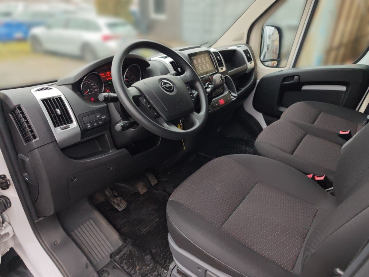 Opel Movano Skříň 2,2 l 121 kw